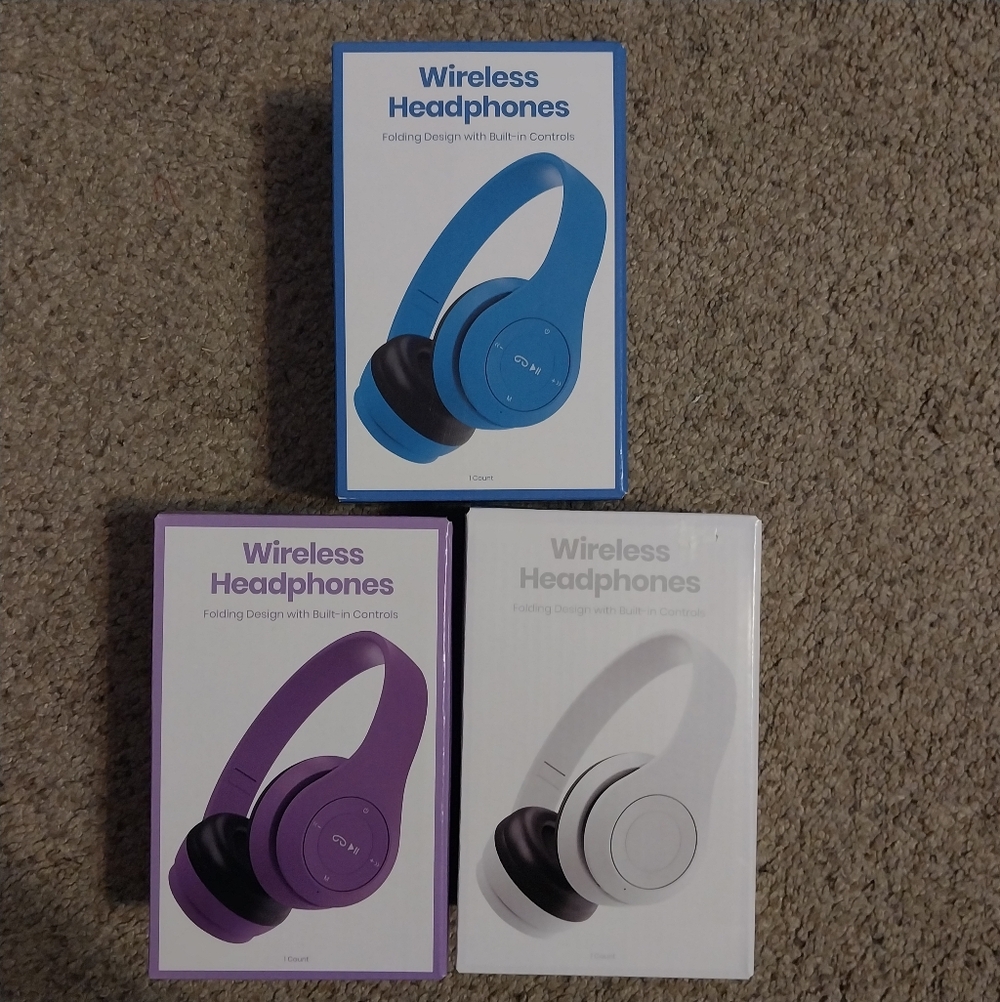 LOT OF 3 GEMS OVER THE EAR WIRELESS HEADPHOES FOLDING DESIGN WITH BUILT-IN CONTR
